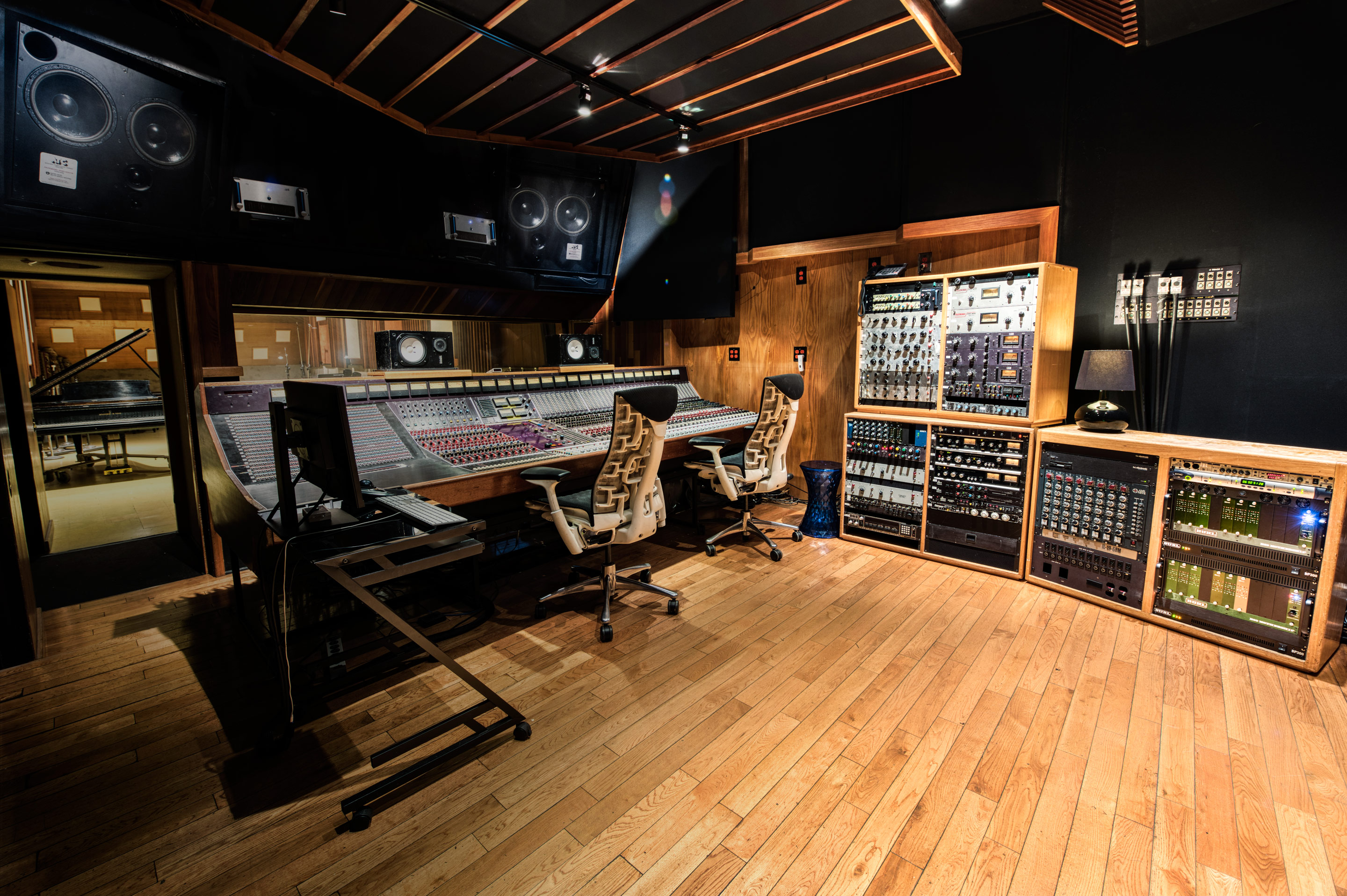  Recording Booths